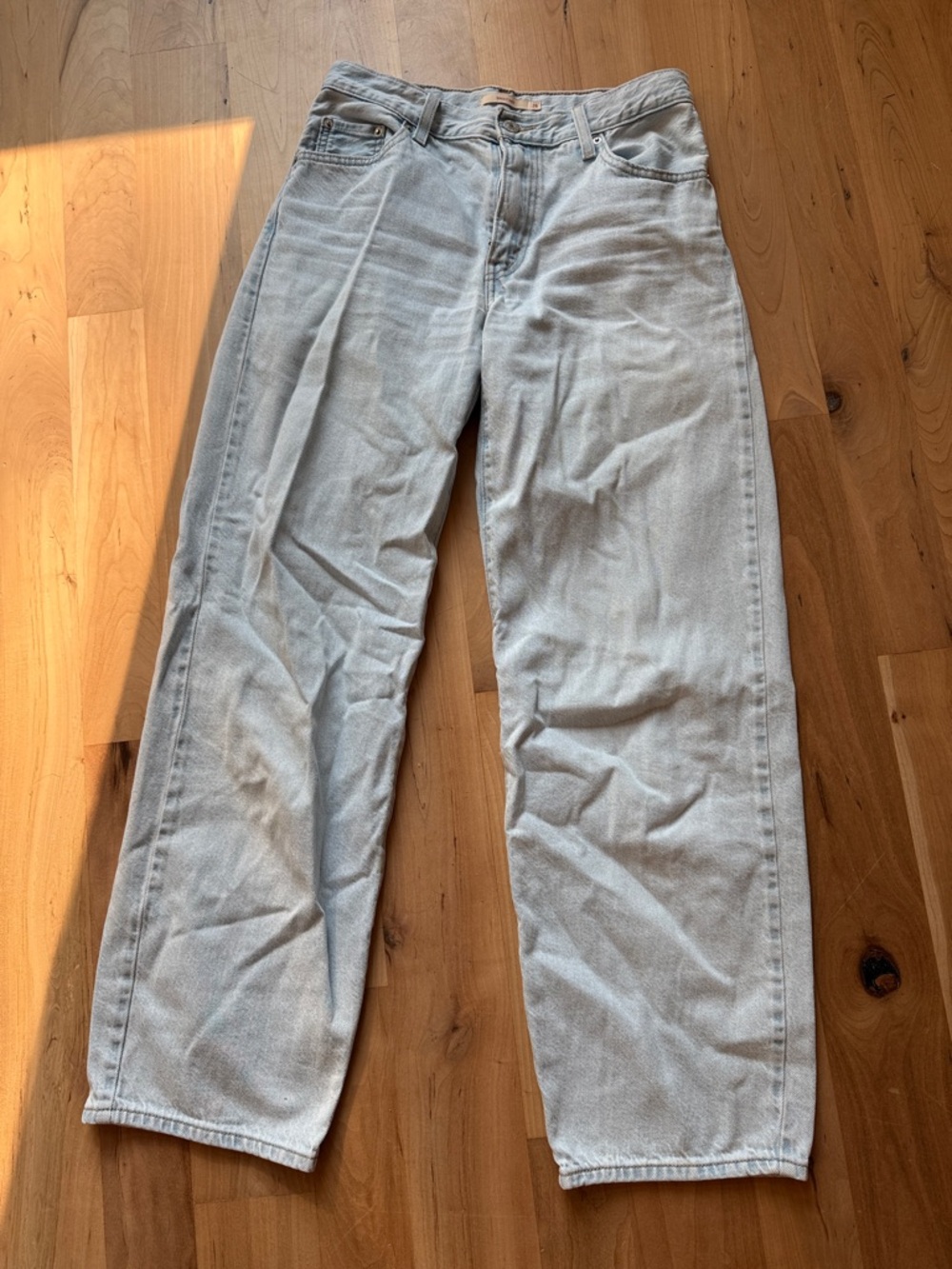 Levi's baggy dad 26x32